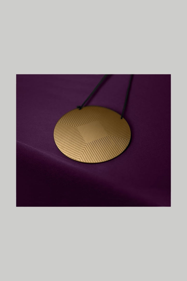 The Enso Neckpiece