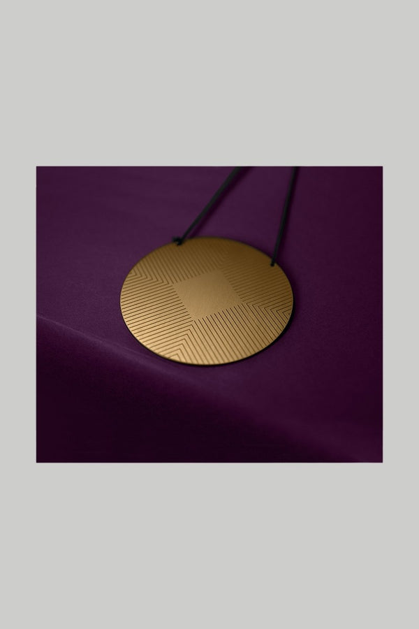 The Enso Neckpiece
