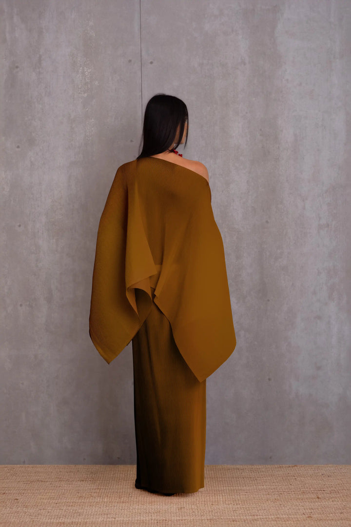 Pleated Short Poncho