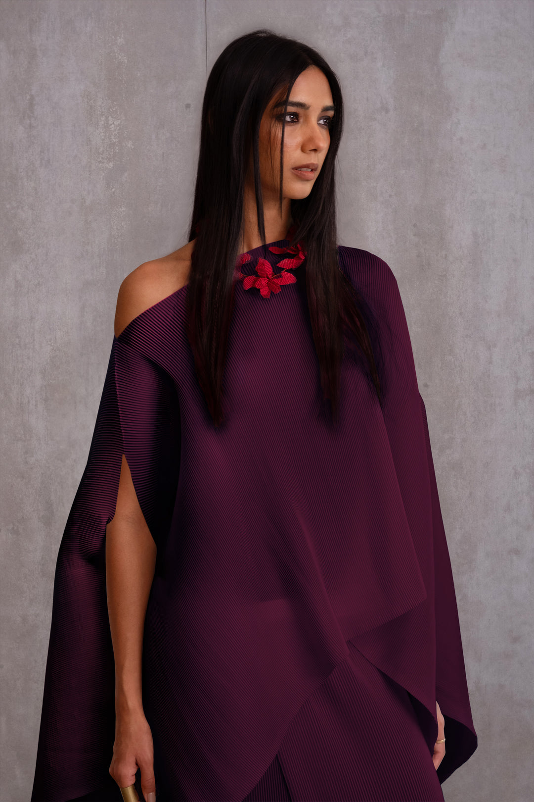 Pleated Short Poncho