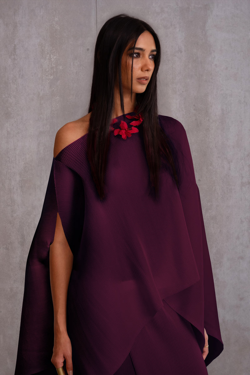 Pleated Short Poncho