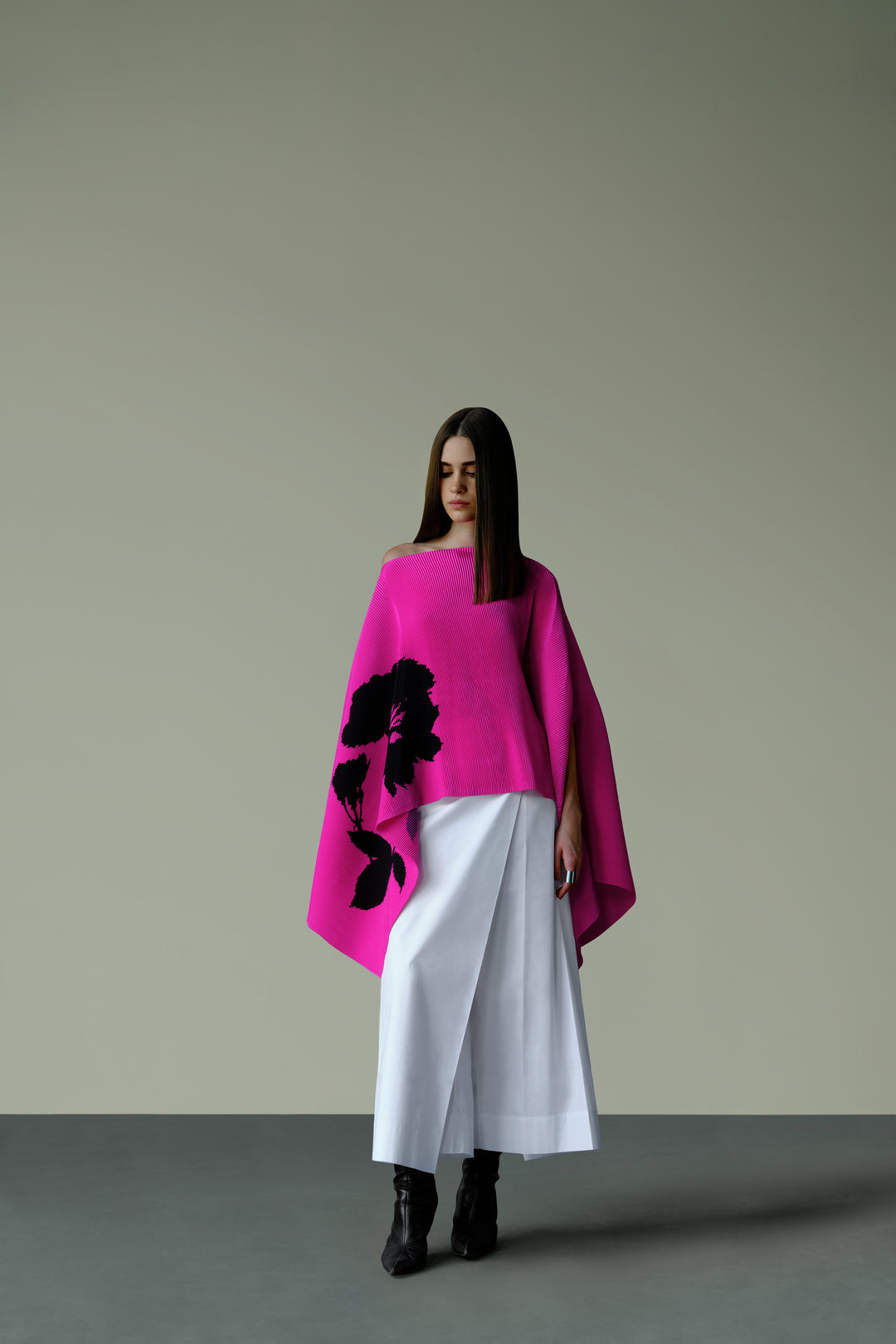 Pleated Short Poncho