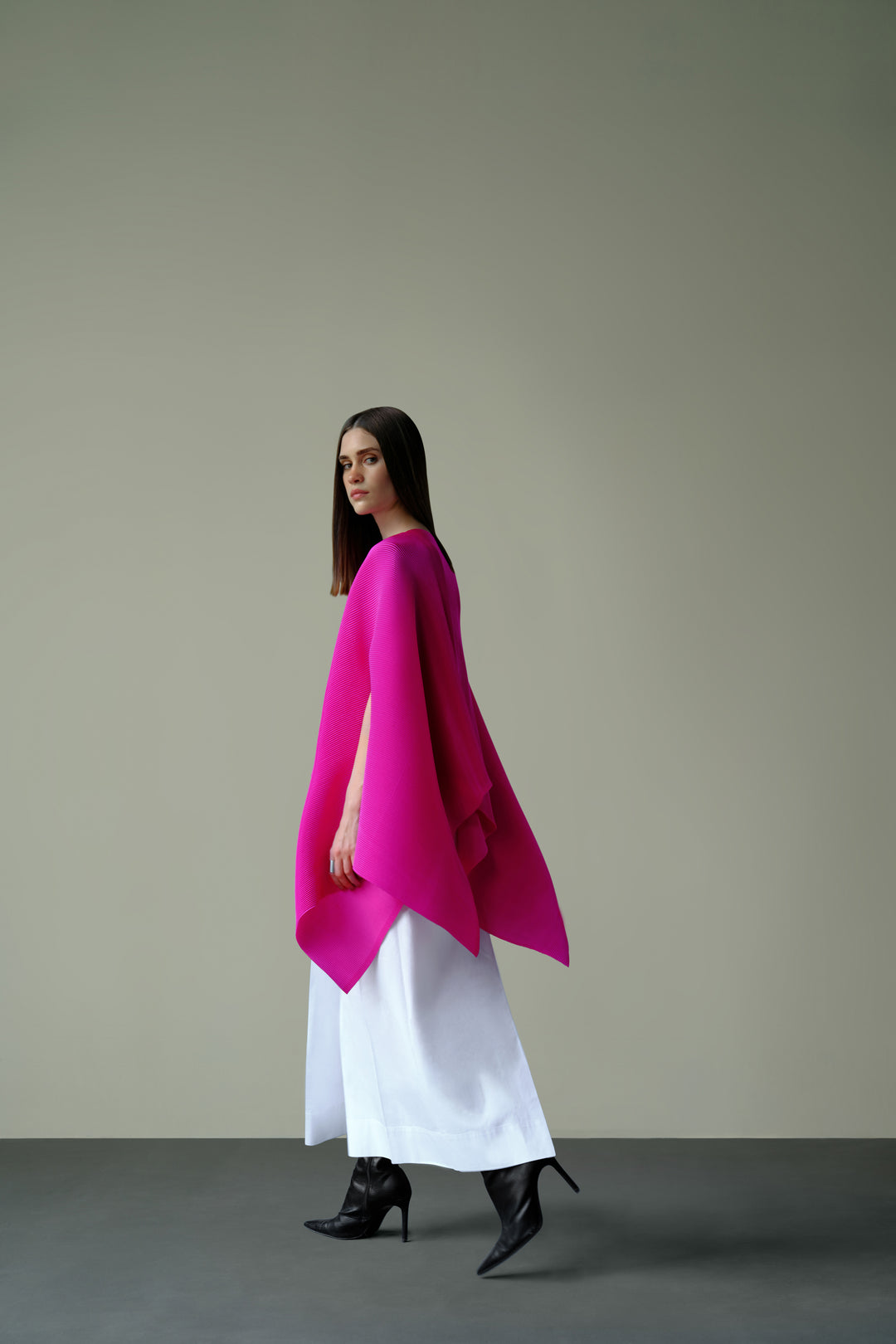 Pleated Short Poncho