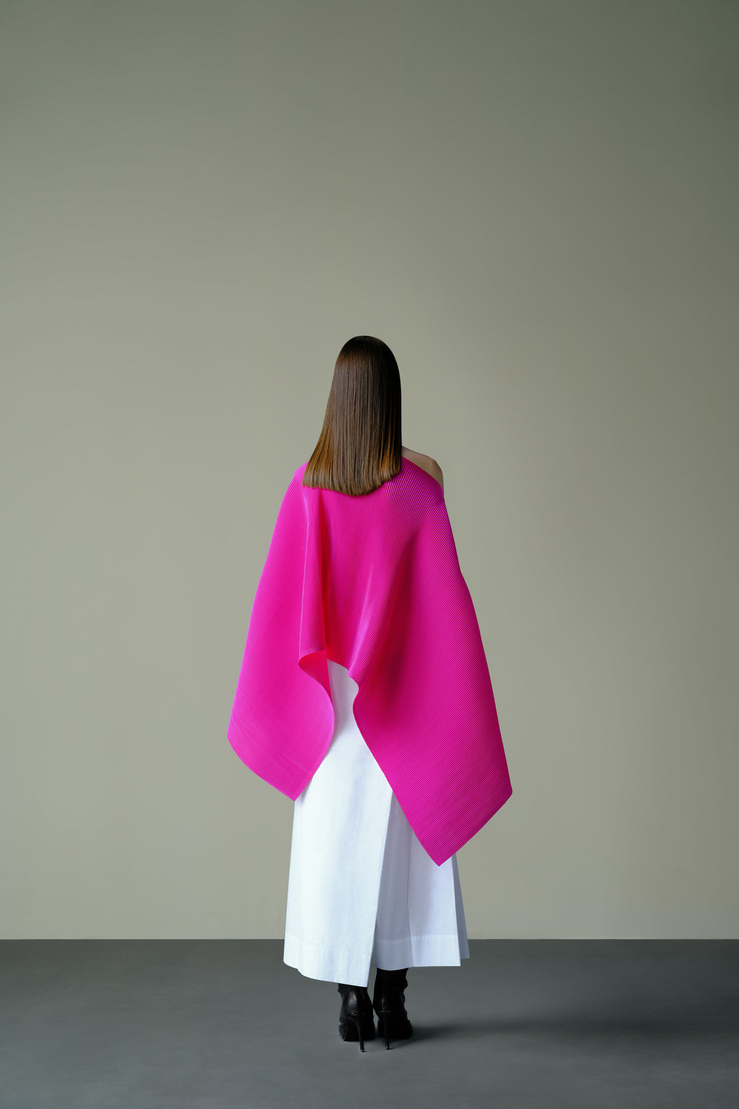 Pleated Short Poncho