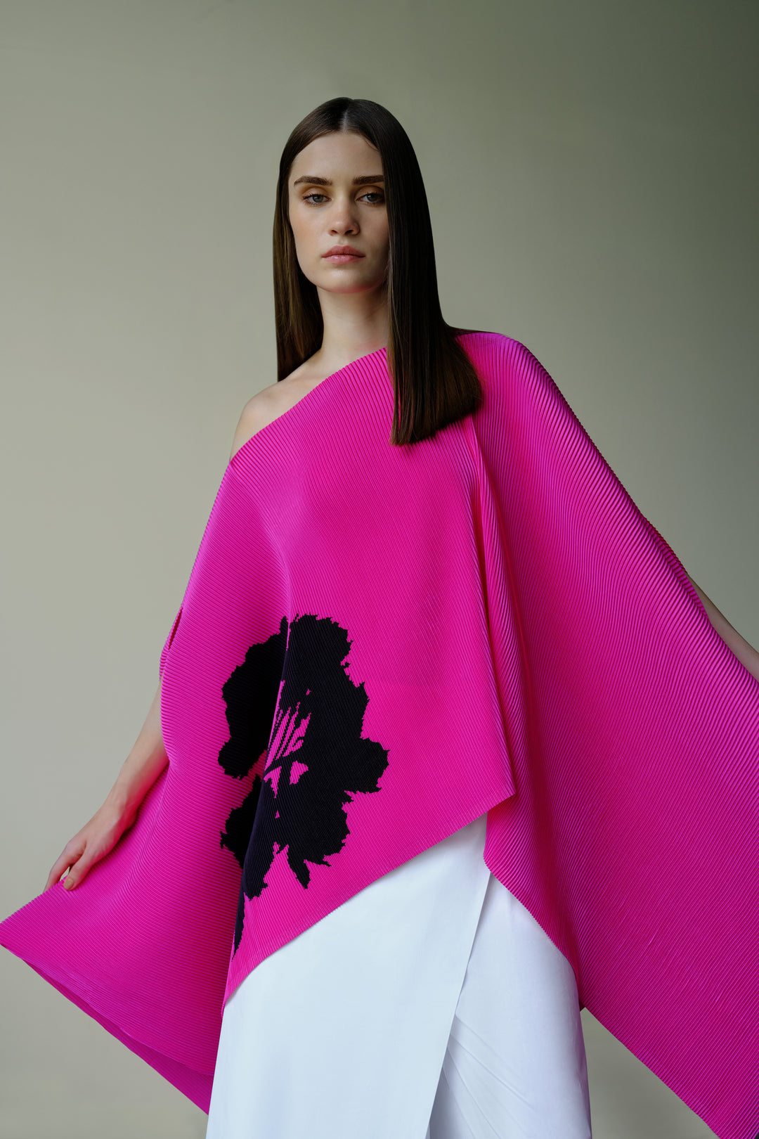 Pleated Short Poncho