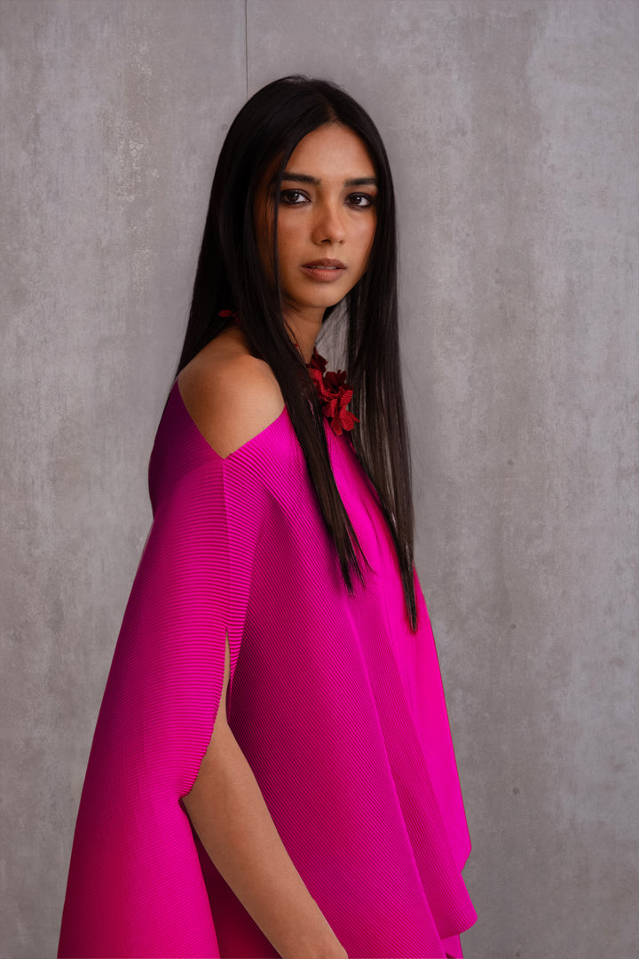 Pleated Short Poncho