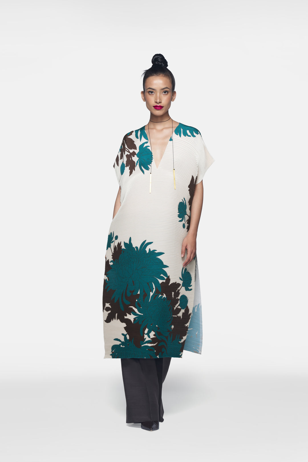 Pleated V-Neck Kurta